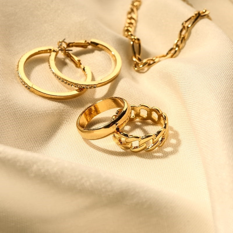 Schmuck aus recyceltem Silber und Gold