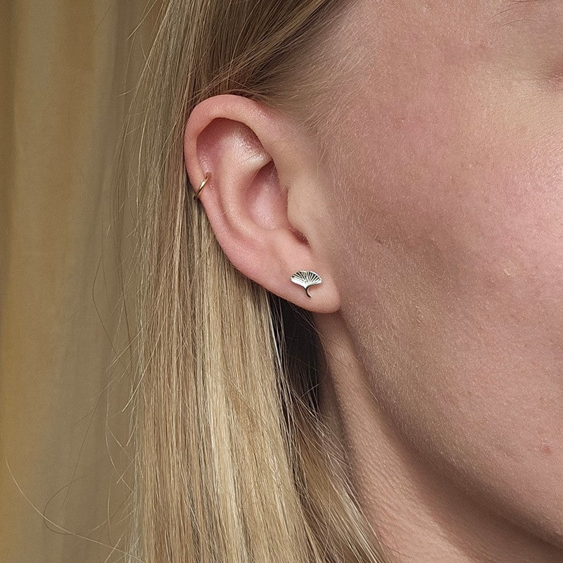Aqua Dulce - Biloba Earstud i sterlingsølv
