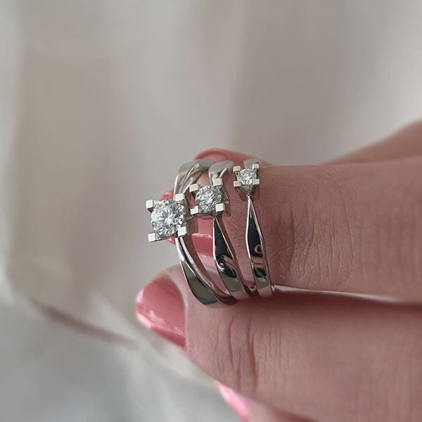 Kleopatra Ring i 8 kt. hvidguld 0,05ct.-0,25ct. diamant