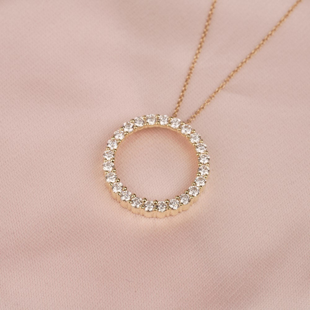 Siersbøl LUXURY halskæde cirkel i hvidguld med lab grown diamant, detalje
