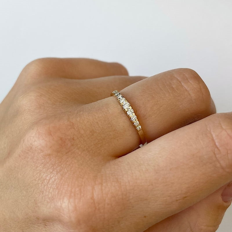 14kt Empire Diamantring i hvidguld med 0,24ct.