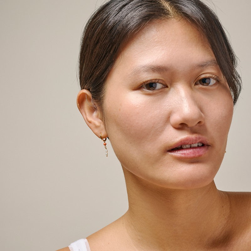 Enamel - Liva Hoops Ohrringe aus vergoldetem Silber in Light Coral
