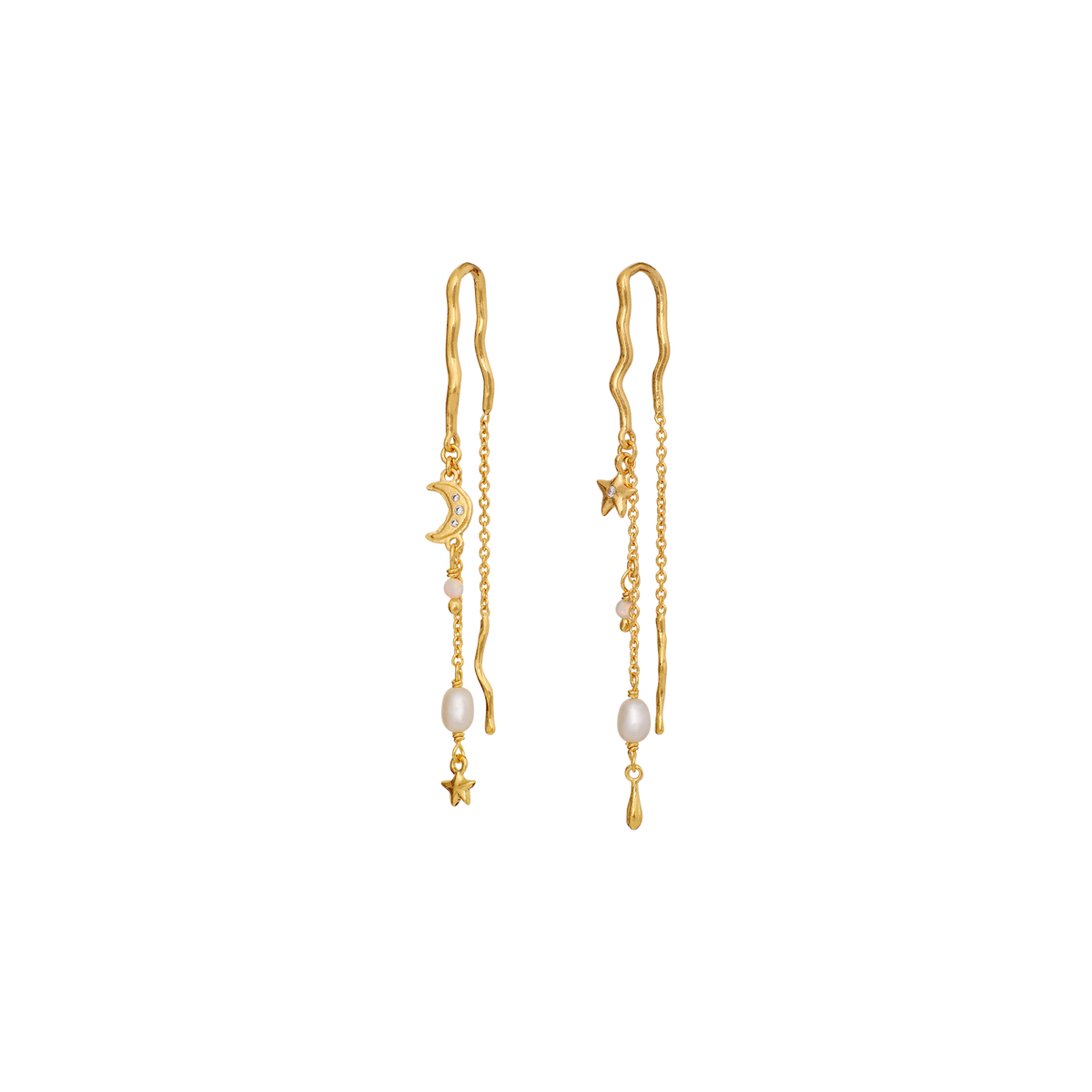 Elegante asymmetrische Luzia-Ohrringe von Maanesten aus vergoldetem 925er Sterlingsilber mit weißem Opal und echter Süßwasserperle