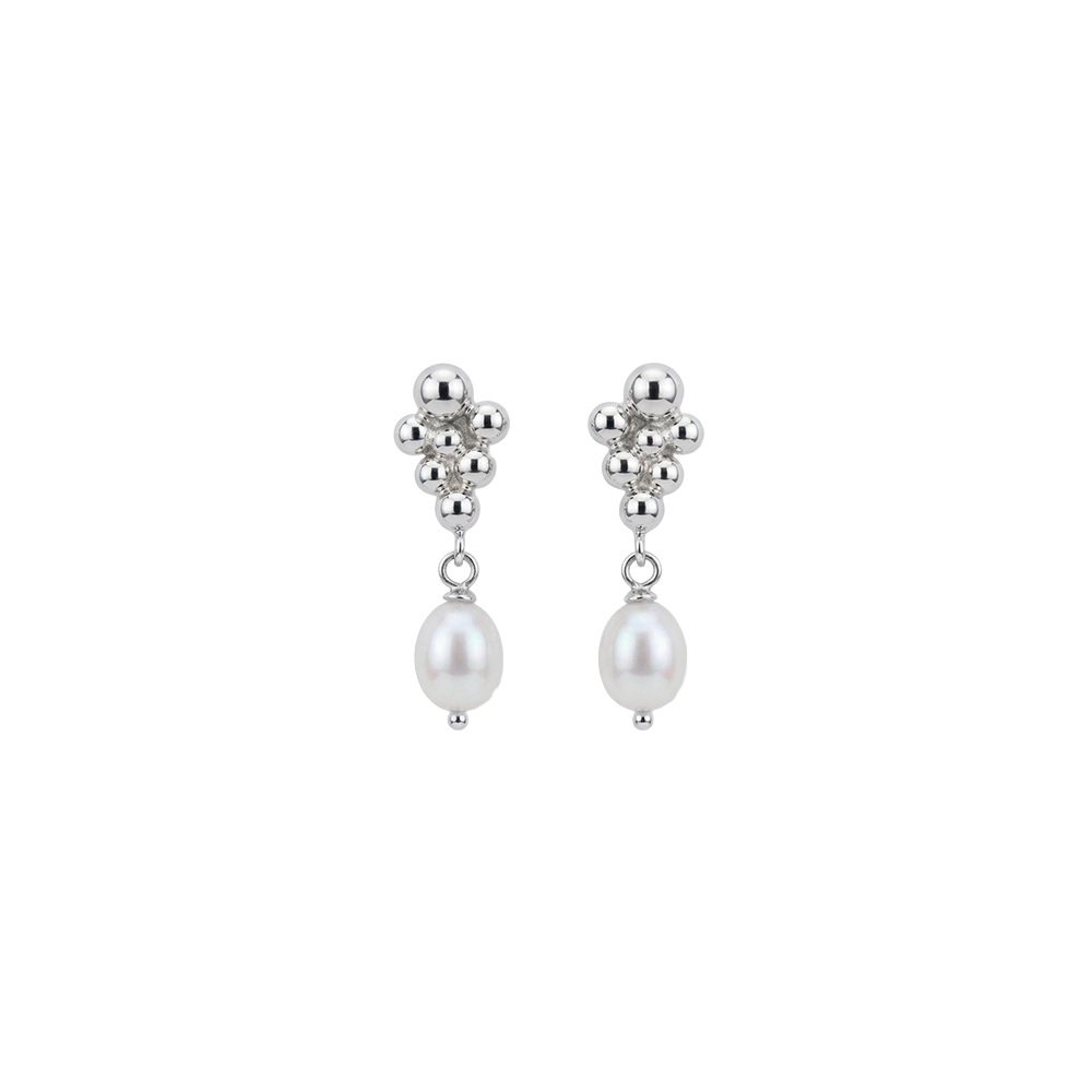 Elegante Christina Bubbles Pearl Ohrringe aus Silber mit einer edlen Süßwasserperle