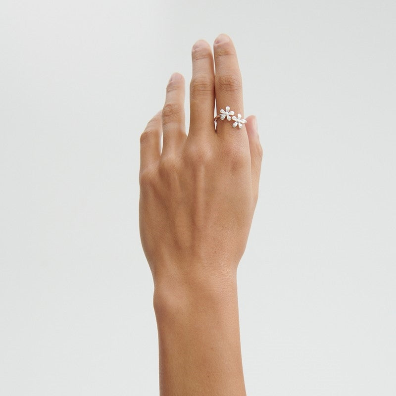 Pernille Corydon Wild Poppy ring i forgyldt sølv 2