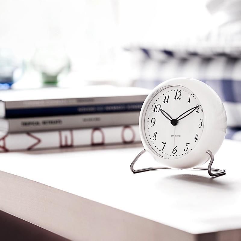 Arne Jacobsen bordur - Sort/hvid - Roman - 43671
