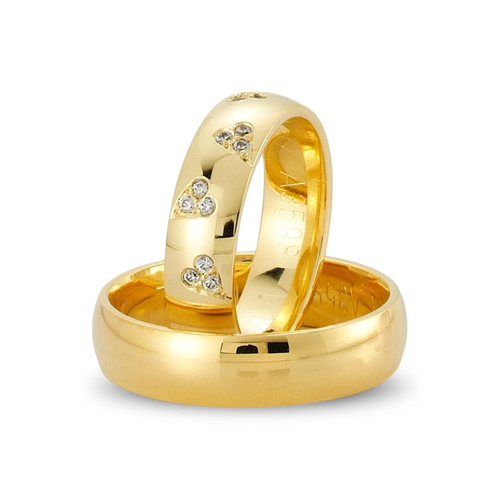 Nuran vielsesringe i guld med 12 brillanter i hjertedesign