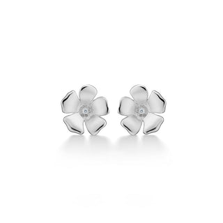 Mads Z Fleur ørestikker i sterlingsølv med hvid topas og blomsterdesign, 13 mm