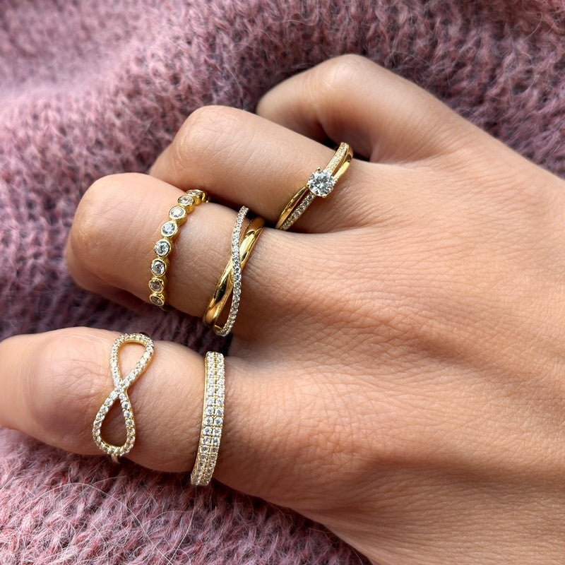 Ring i 8 kt guld med evighedstegn fra Scrouples