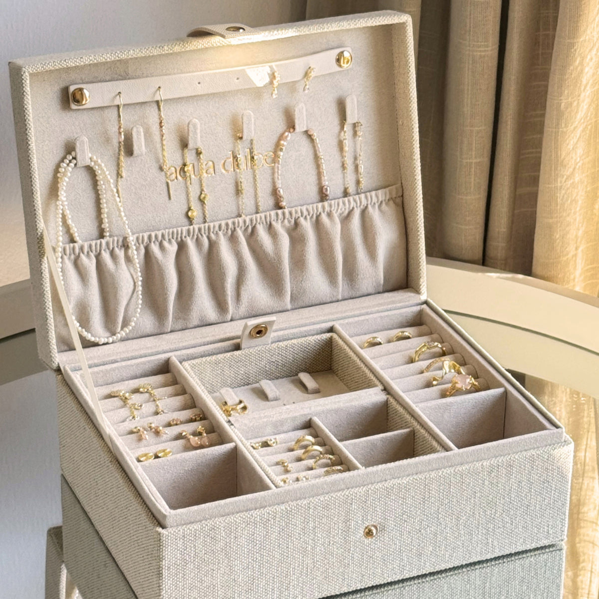 Aqua Dulce großes, elegantes Schmuckkästchen in Sand mit praktischem Reise-Schmuckkästchen – stilvolle und zeitlose Aufbewahrung für Ihre Schmuckstücke