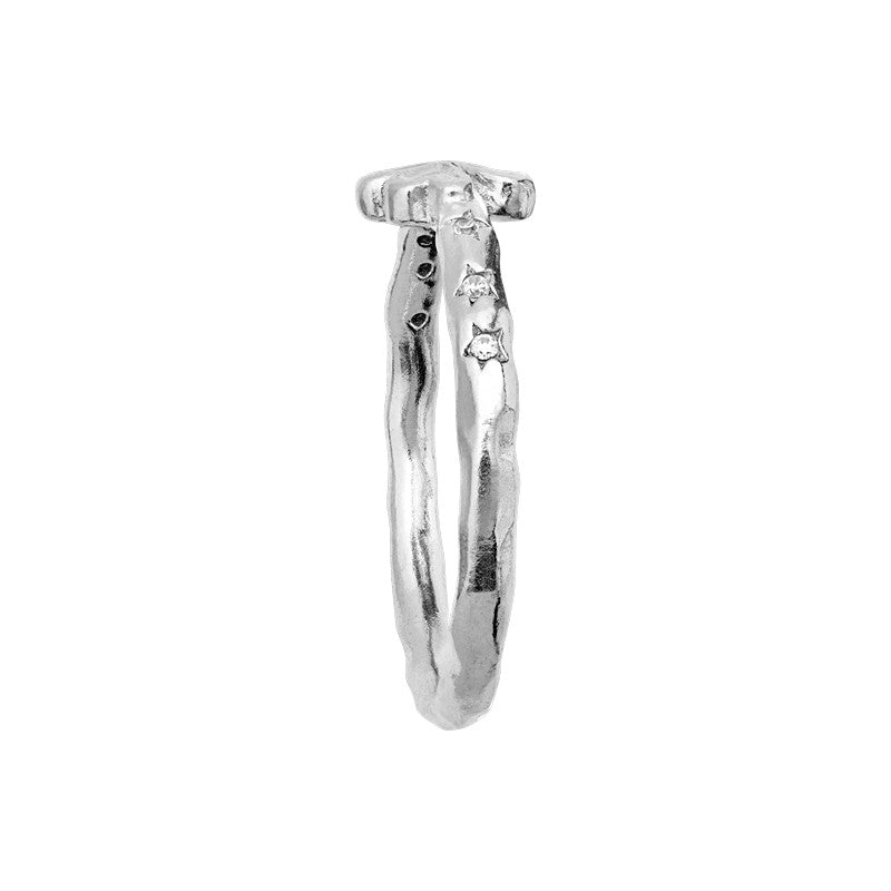 Clover Ring fra Maanesten er en fin og symbolsk ring 3