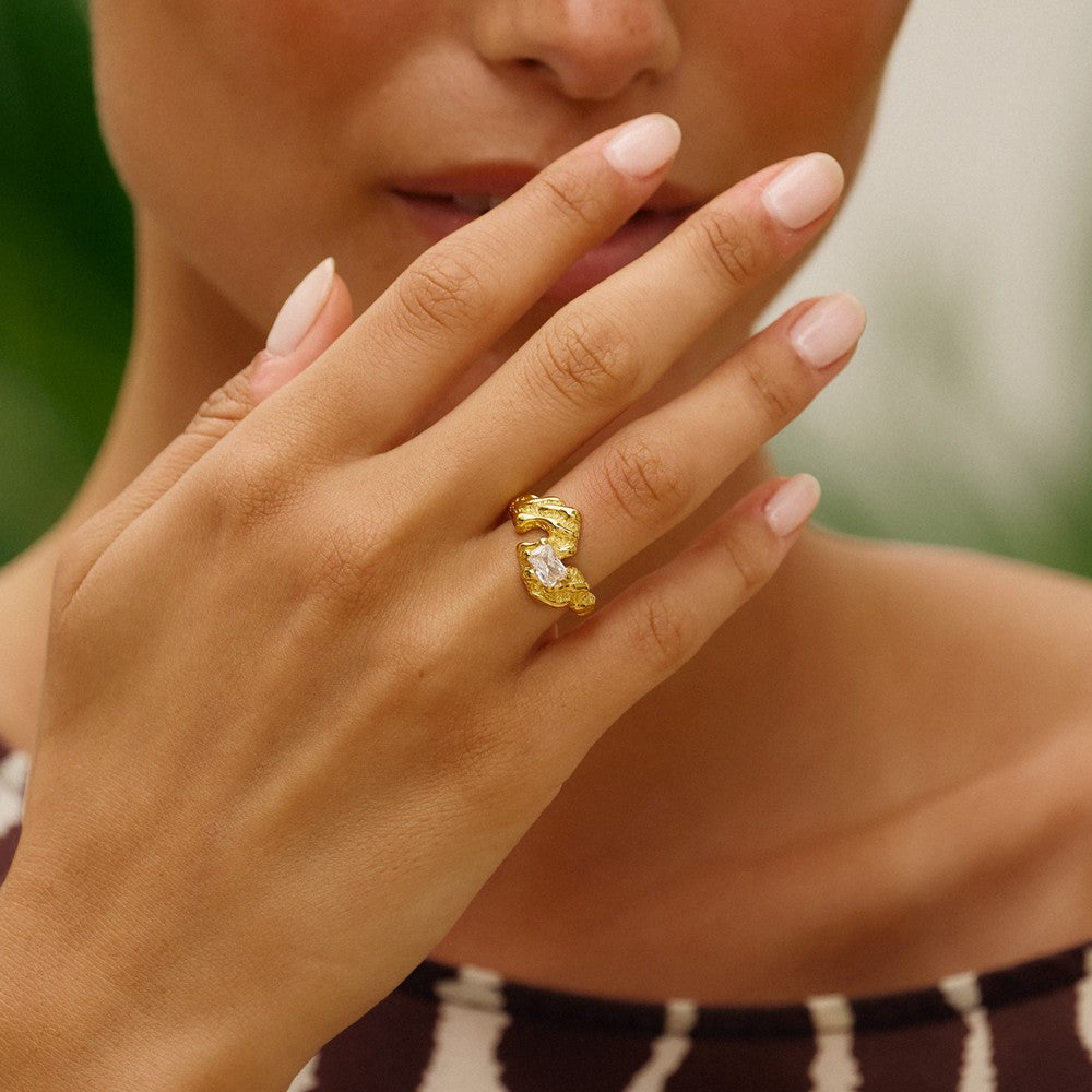 Camille Brinch Flare Zebra Ring i forgyldt sølv med zirkonia