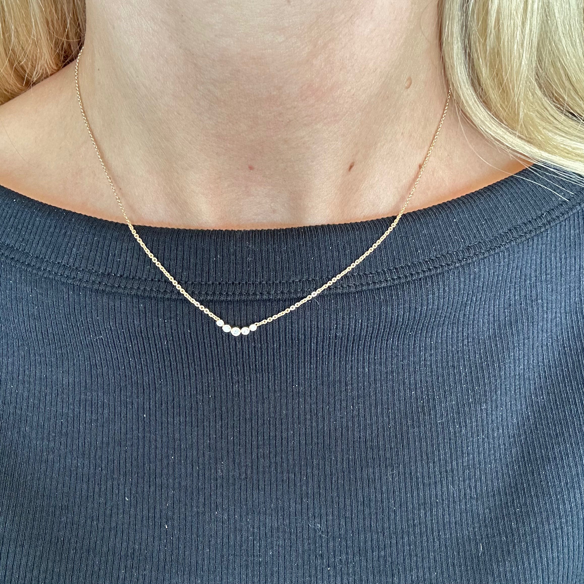 Halskette aus 14-karätigem Gold mit fünf Diamanten, 0,07 ct, 42-45 cm