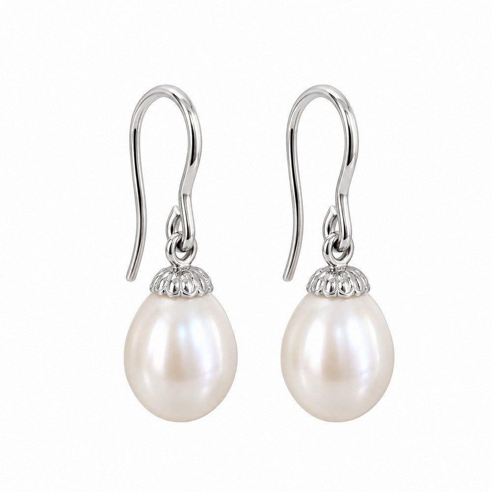 Elegante Ohrhänger aus Silber mit einer weißen, tropfenförmigen Perle