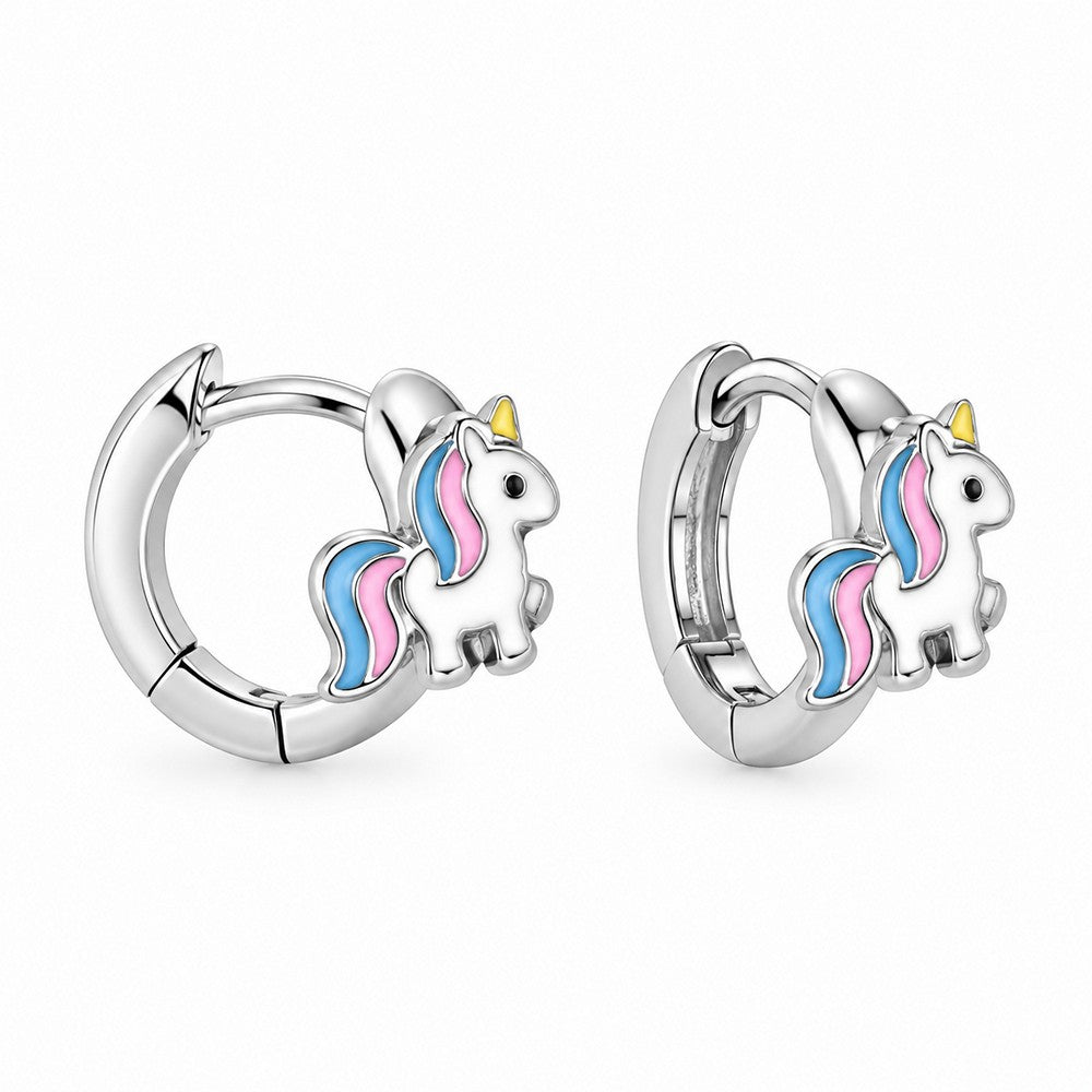 Verspielte Kinder-Klickcreolen mit Einhorn-Motiv in hellblauer und rosafarbener Emaille, gefertigt aus stilvoll rhodiniertem Silber