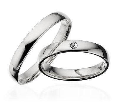 Weißgoldringe aus 14 kt. 3,5 mm. gebogen, glatt. Mit oder ohne Brillant