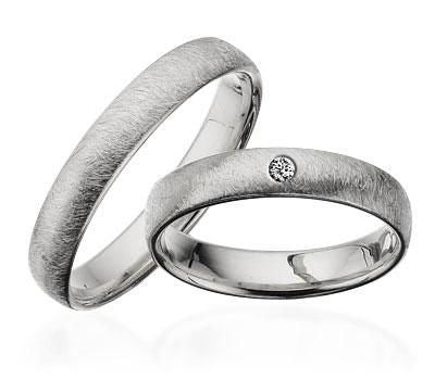 Mattierte, gebogene, silberne Ringe - 4,0 mm breit. Mit oder ohne Brillant