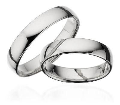 Vielsesringe i 14 kt. hvidguld med glat overflade og brillant – 4,5 mm fra Scrouples