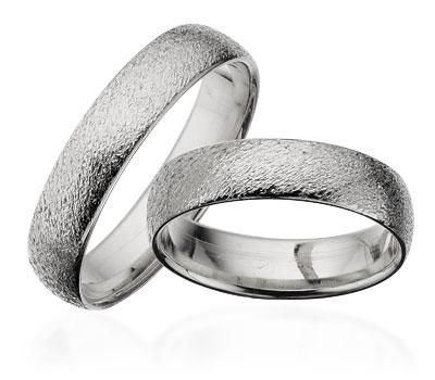 Scrouples vielsesringe i 14 kt. hvidguld med rustik overflade – 5 mm