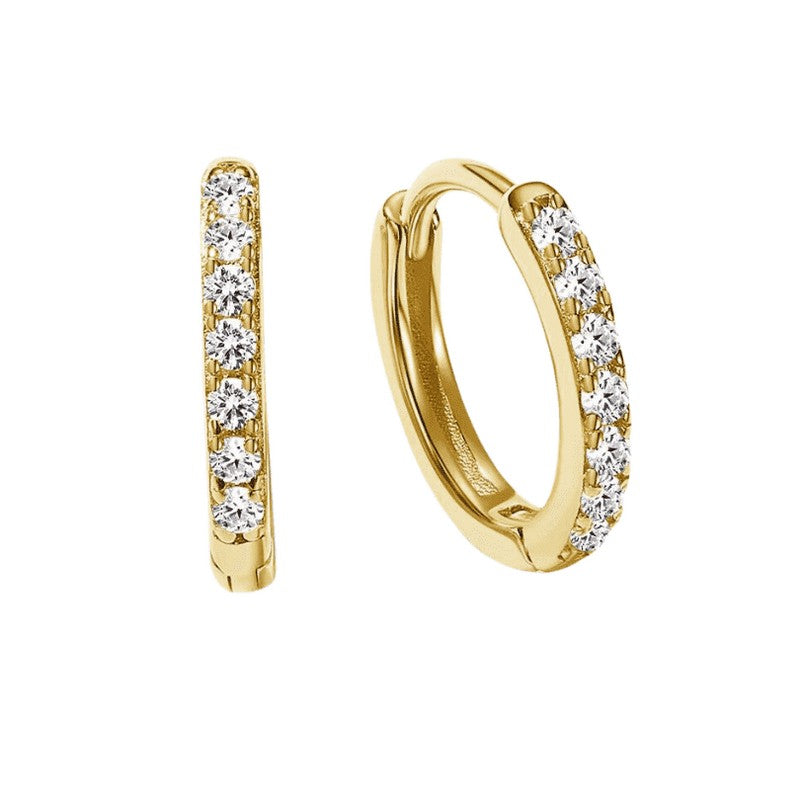 Medium Tina Creolen von MerlePerle aus vergoldetem Sterlingsilber mit weißen Zirkonia, 15 mm