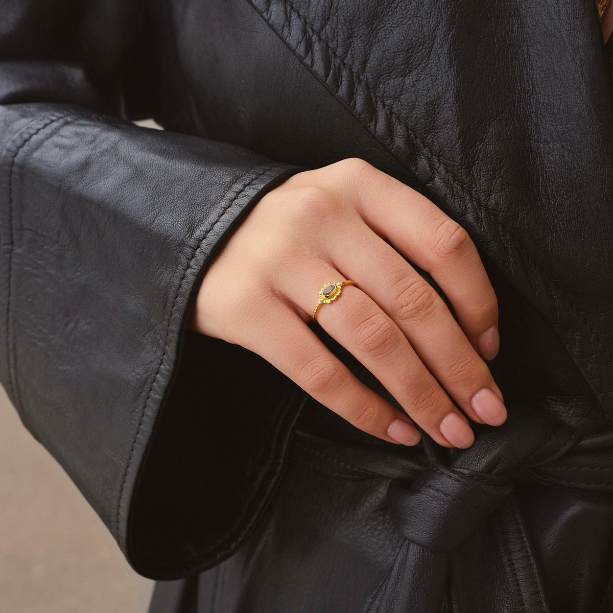 Lia ring i forgyldt sølv, model