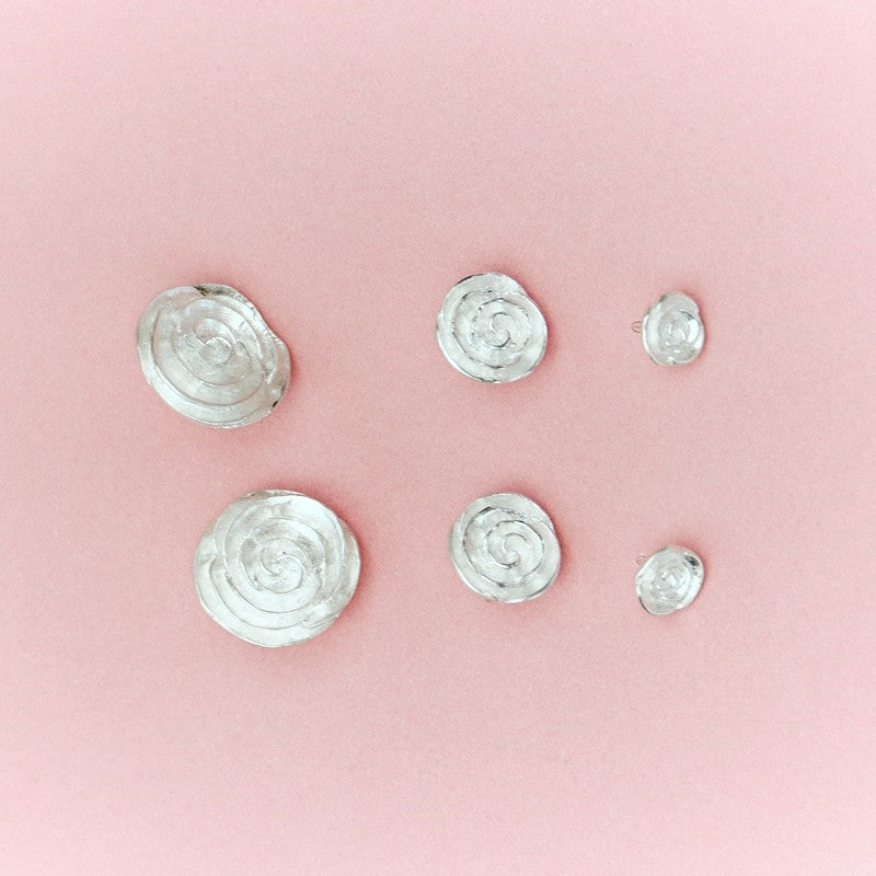 Pernille Corydon - Small Rose ørestikker i sølv