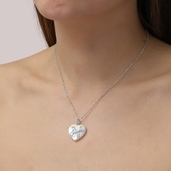 Souvenir heart with enamel vedhæng i sølv af Jane Kønig