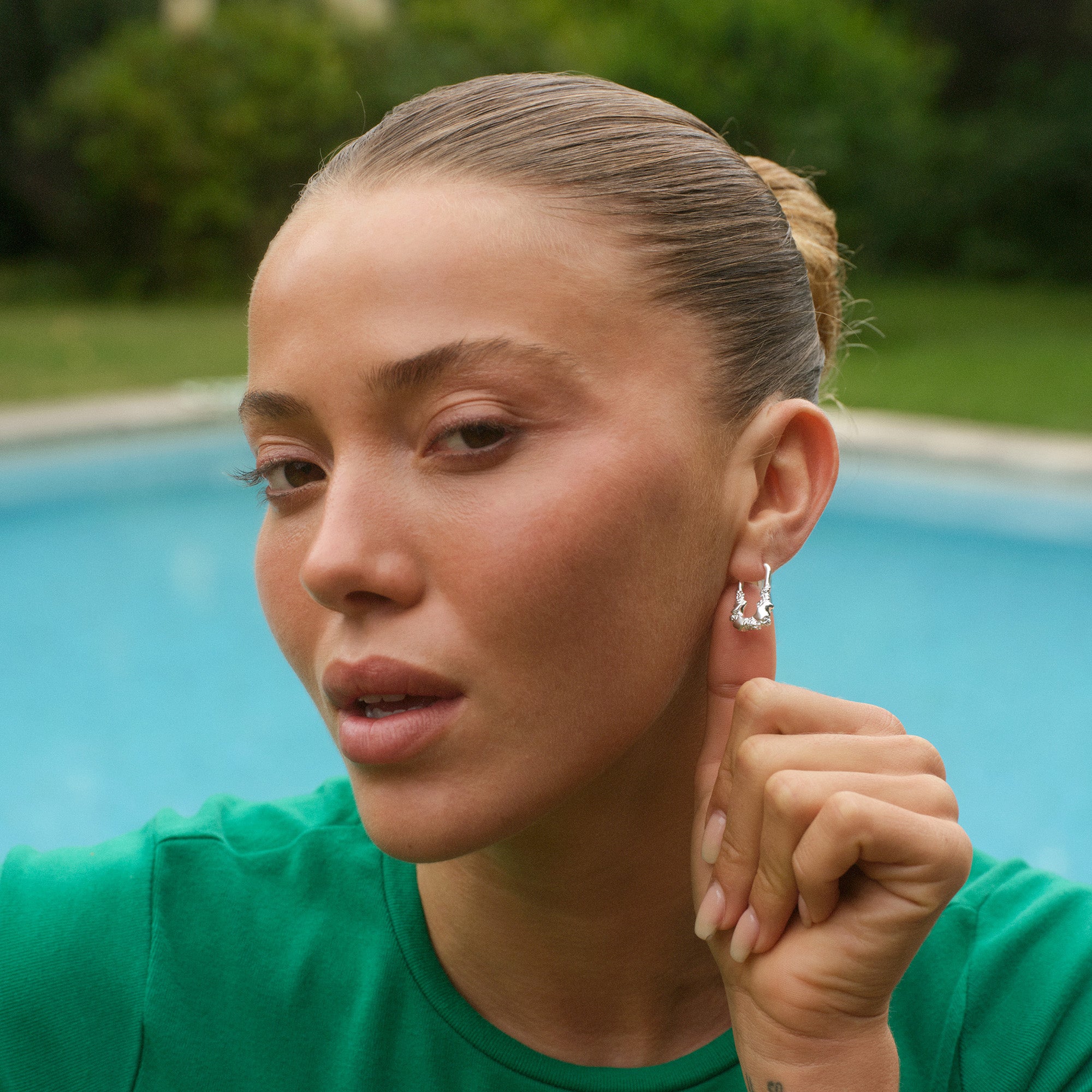 Camille Brinch Lumina Contrast Earrings sølv detalje