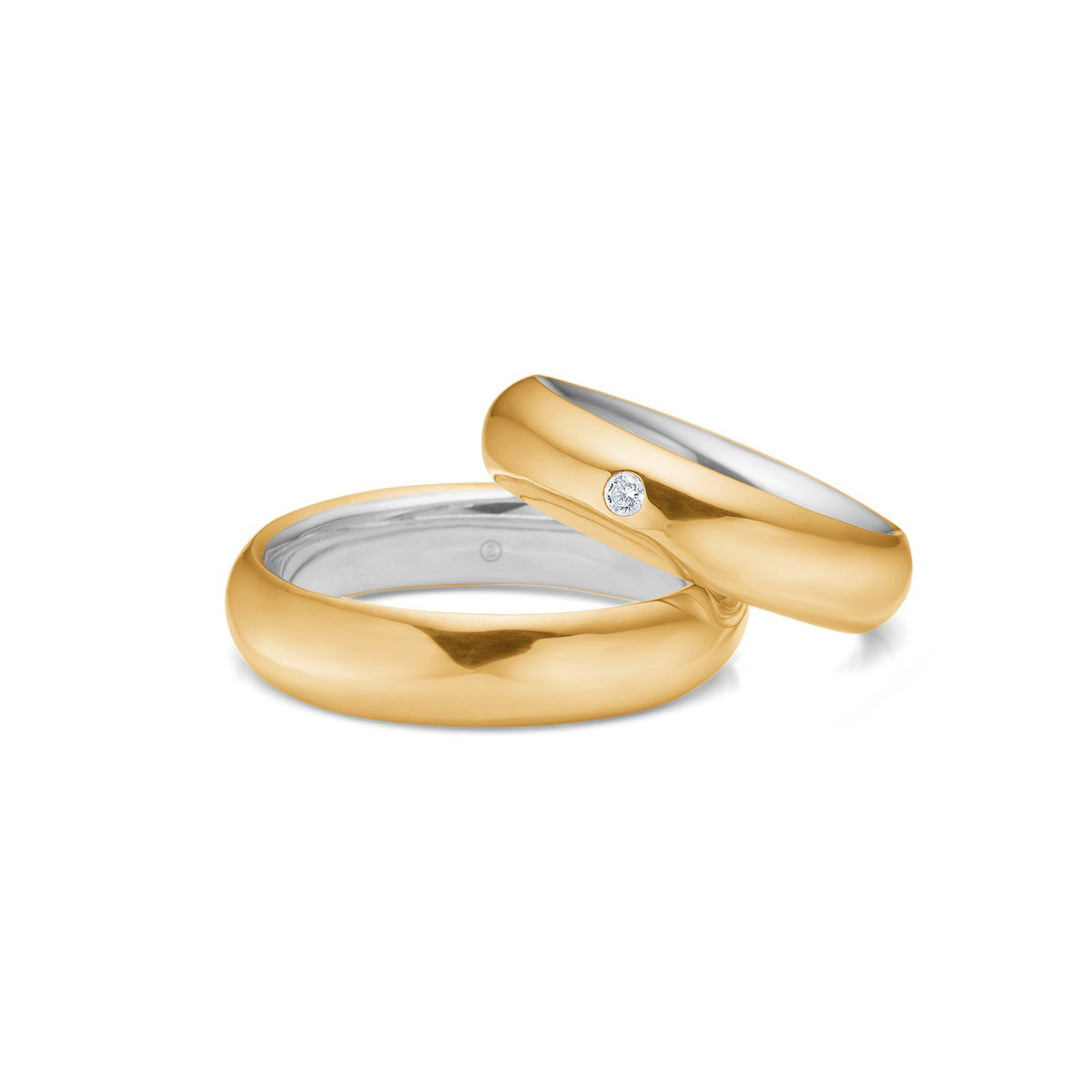 Elegante Mads Z Eheringe mit 5 mm Breite und einem raffinierten Diamanten, gefertigt aus 14-karätigem Gold mit edlem Silberkern – Damen- und Herrenring im stilvollen Set