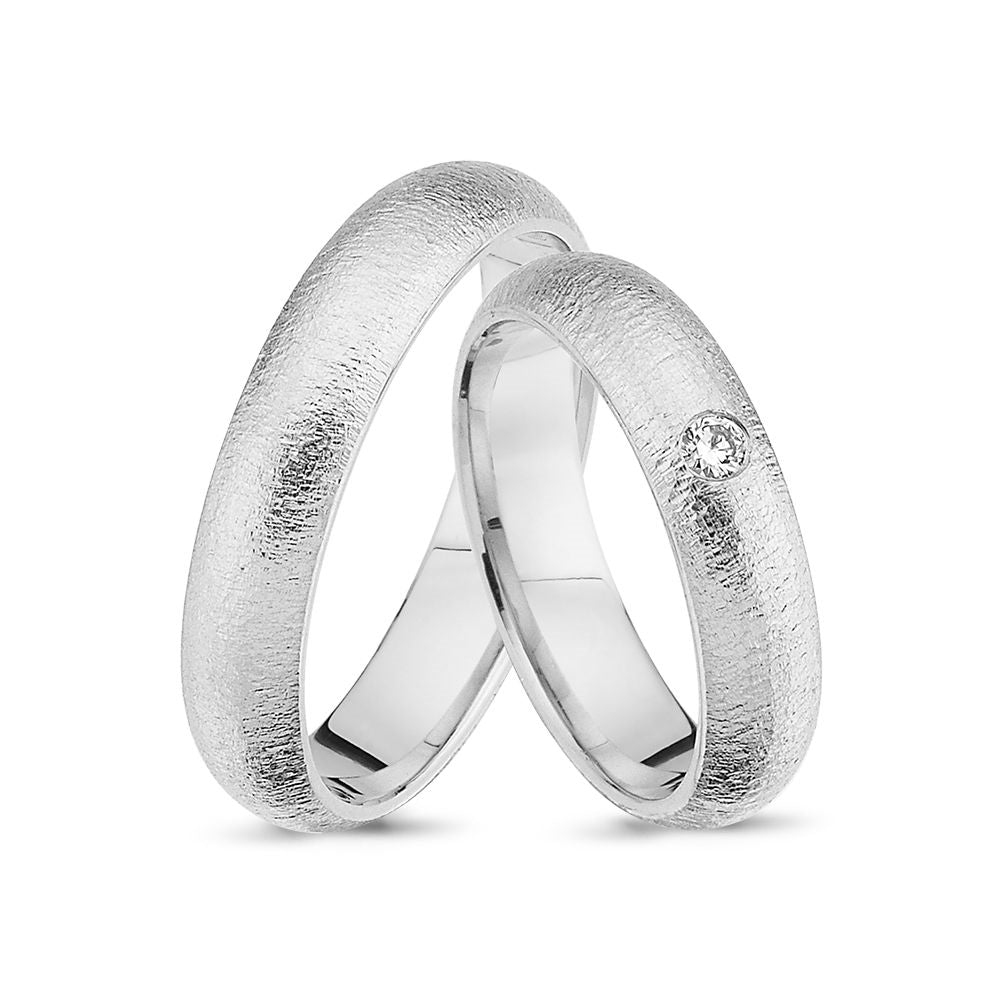 Vielsesringe i 14 kt hvidguld med 0,03 ct brillant og blank overflade