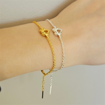 Tied Heart Armband in vergoldetem Silber von Jane Kønig