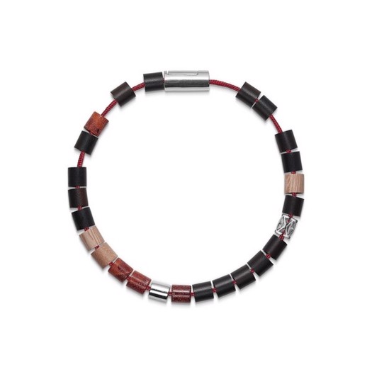 Black Sun MONTANITA BEACH, ECUADOR Armband aus schwarzem Nylon und passenden Perlen mit Silberverschluss 