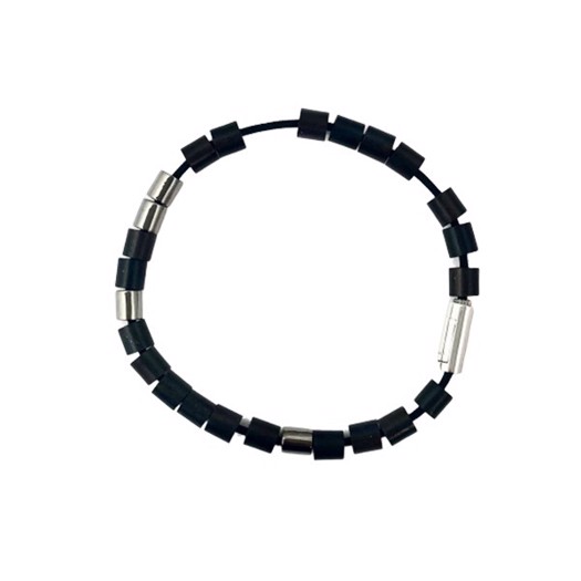 Black Sun Basic Armband aus schwarzem Nylon und Perlen mit silberner Schließe 