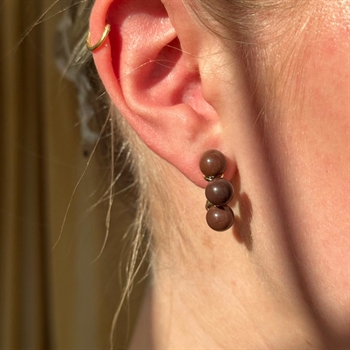 Wie pflegt man Ohrringe, damit sie schön bleiben?