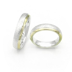 Trauringe aus silber mit einem Goldband aus 14 Karat Gold | S71