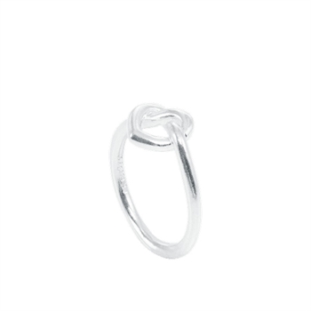 Tied Heart Ring in Silber von Jane Kønig 3
