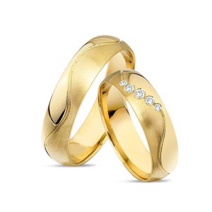 14 kt Rotgoldringe - 5 Brillanten 