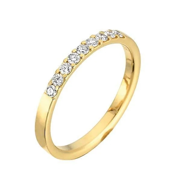 Allianzring aus 14 Karat Gold mit 9 Diamanten