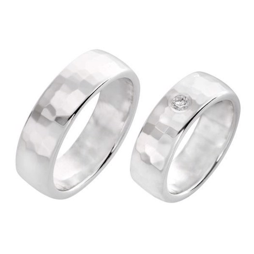 Silberne Ringe mit Zirkoniumdioxid
