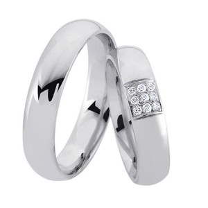 Rhodinierte Eheringe aus Silber mit 9 Diamanten im Damenring