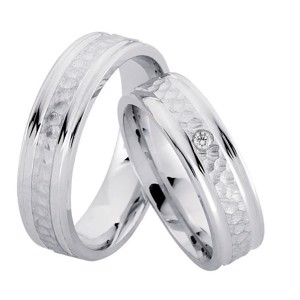 Rhodinierte Eheringe aus Silber mit 1 Brillanten im Damenring